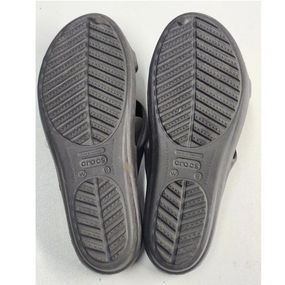 Crocs Sanrah Hammered Circle Wedge Sandals Black Rose Gold Womens 8 Flip Flops
